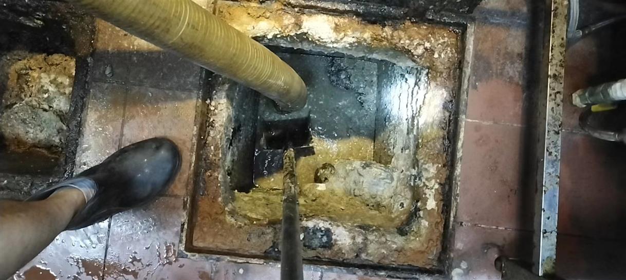 洛南污水池清理一般都有毒气，怎么预防中毒呢？