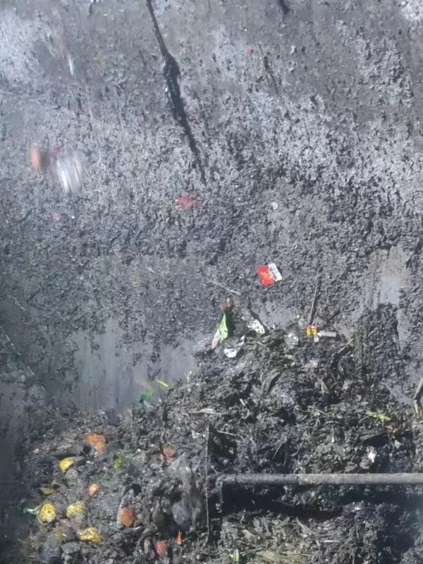 洛南污水池清理